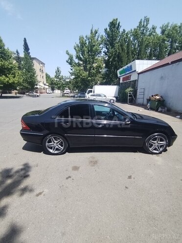 Mercedes C 180 2001, 262,000 km - 2.0 l - Mingəçevir