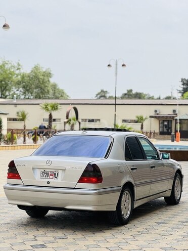Mercedes C 230 1998, 215,382 km - 2.3 l - İmişli