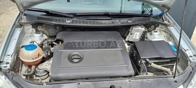 Volkswagen Polo 2005, 139,000 km - 1.4 l - Sumqayıt