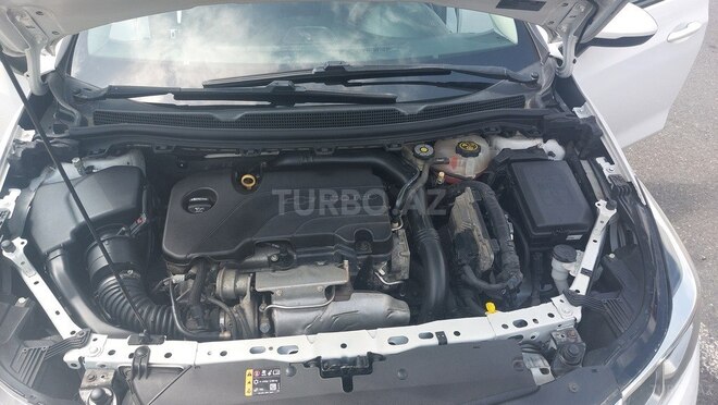 Chevrolet Cruze 2018, 167,123 km - 1.4 l - Qax