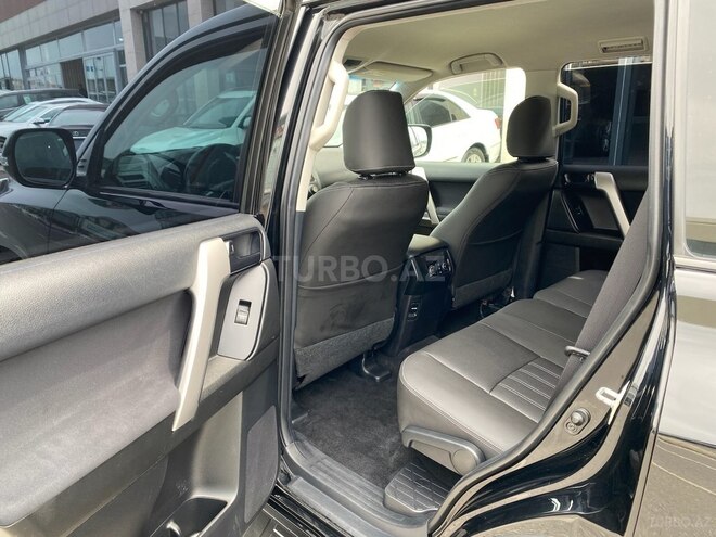 Toyota Land Cruiser Prado-9