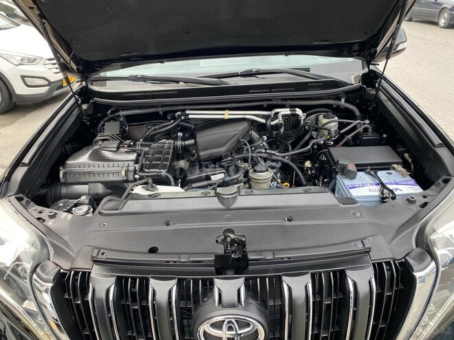 Toyota Land Cruiser Prado-18