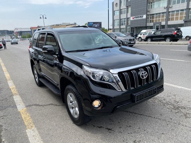 Toyota Land Cruiser Prado-3