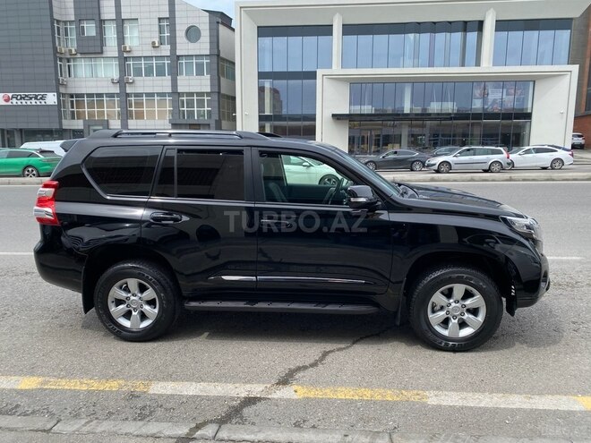 Toyota Land Cruiser Prado-4