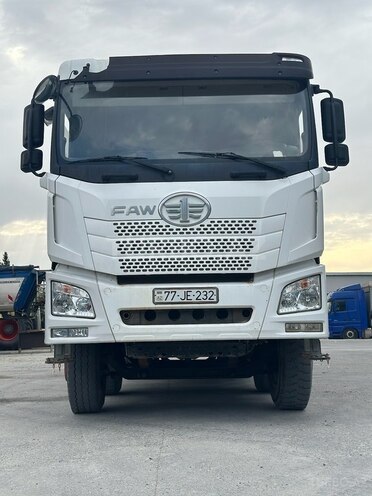 FAW J6P dumper 8x4 2019, 131,000 km - 12.0 l - Bakı