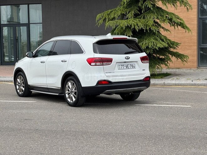 Kia Sorento-11