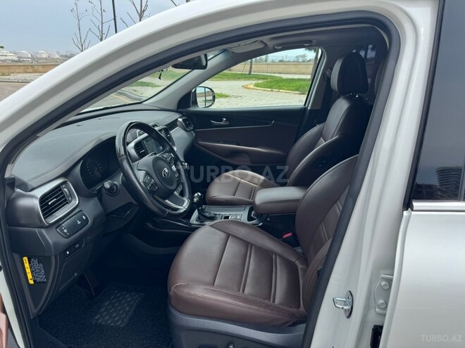 Kia Sorento-17