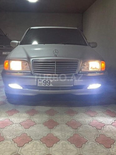 Mercedes C 280 1999, 241,000 km - 2.8 l - Quba