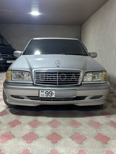 Mercedes C 280 1999, 241,000 km - 2.8 l - Quba