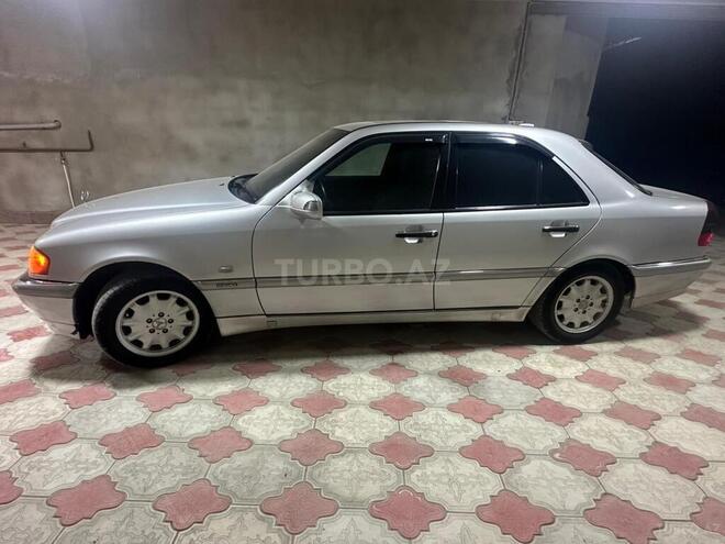 Mercedes C 280 1999, 241,000 km - 2.8 l - Quba