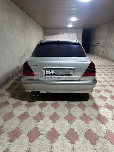 Mercedes C 280 1999, 241,000 km - 2.8 l - Quba