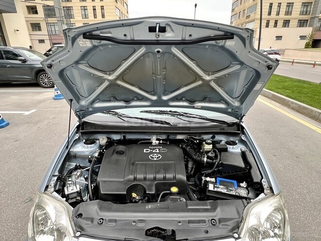 Toyota Corolla 2005, 297,500 km - 1.4 l - Sumqayıt