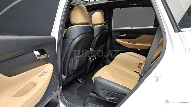 Hyundai Santa Fe 2023, 31,700 km - 1.6 l - Bakı