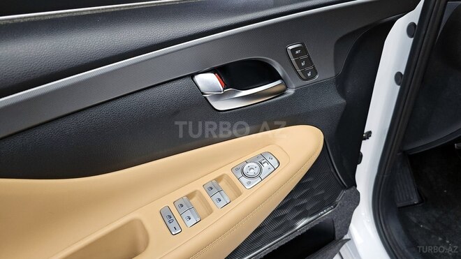 Hyundai Santa Fe 2023, 31,700 km - 1.6 l - Bakı