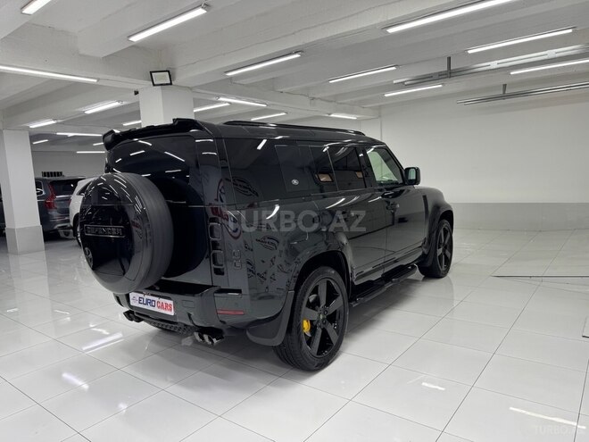 Land Rover Defender-5
