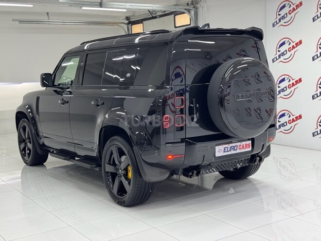 Land Rover Defender-9