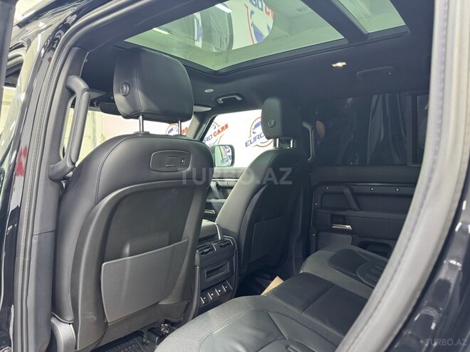 Land Rover Defender-28