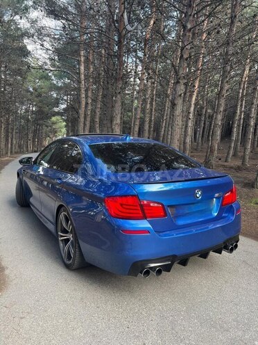 BMW M5 2012, 135,000 km - 4.4 l - Bakı