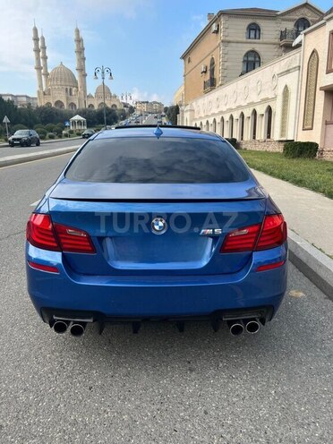 BMW M5 2012, 135,000 km - 4.4 l - Bakı