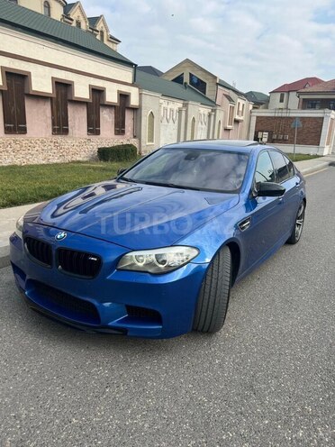 BMW M5 2012, 135,000 km - 4.4 l - Bakı