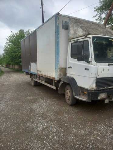 Mercedes Atego 814 1991, 288,000 km - 6.0 l - Beyləqan