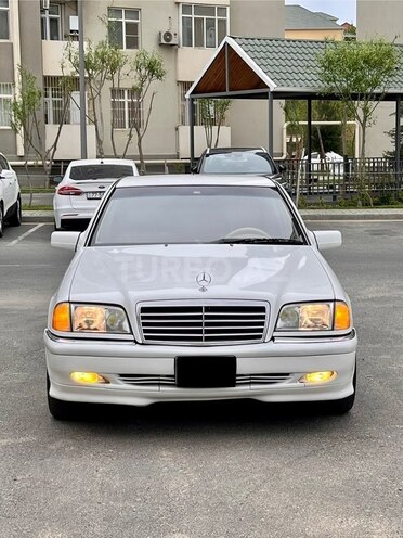 Mercedes C 230 1999, 356,000 km - 2.3 l - İmişli