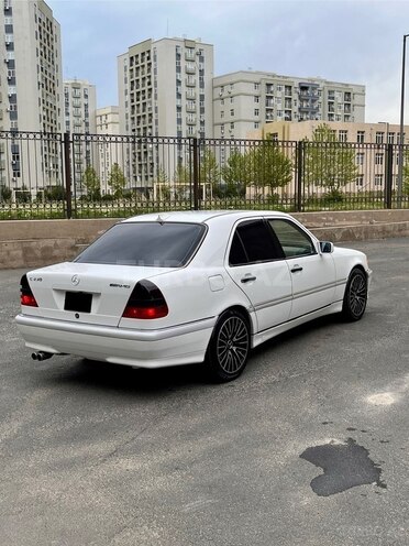 Mercedes C 230 1999, 356,000 km - 2.3 l - İmişli