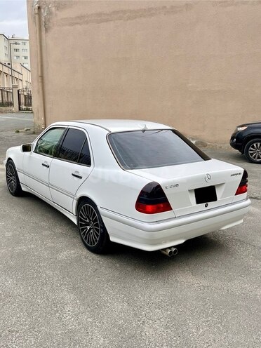 Mercedes C 230 1999, 356,000 km - 2.3 l - İmişli