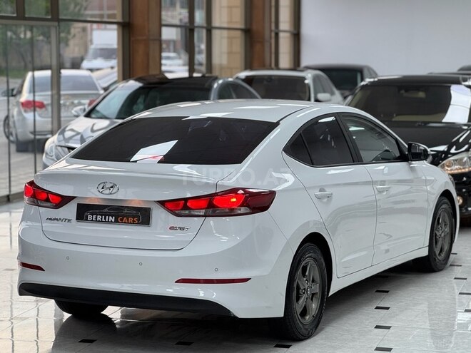 Hyundai Avante 2016, 194,000 km - 1.6 l - Bakı