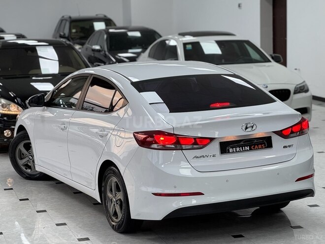 Hyundai Avante 2016, 194,000 km - 1.6 l - Bakı