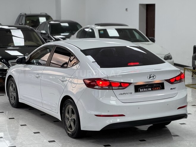 Hyundai Avante 2016, 194,000 km - 1.6 l - Bakı