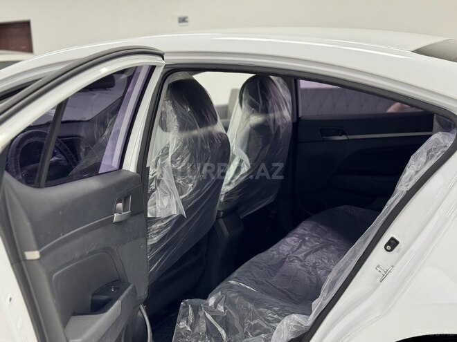 Hyundai Avante 2016, 194,000 km - 1.6 l - Bakı