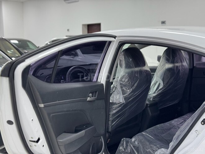 Hyundai Avante 2016, 194,000 km - 1.6 l - Bakı