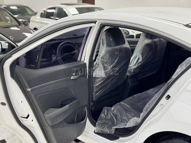 Hyundai Avante 2016, 194,000 km - 1.6 l - Bakı