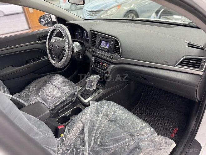 Hyundai Avante 2016, 194,000 km - 1.6 l - Bakı