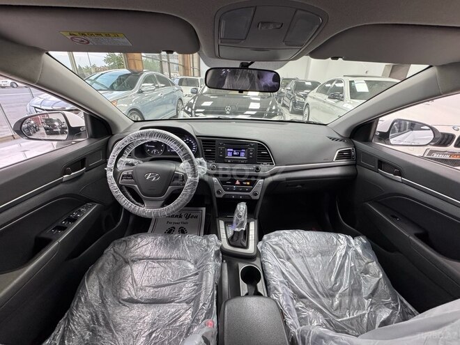 Hyundai Avante 2016, 194,000 km - 1.6 l - Bakı