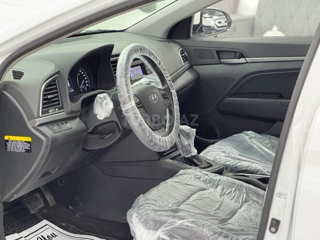 Hyundai Avante 2016, 194,000 km - 1.6 l - Bakı