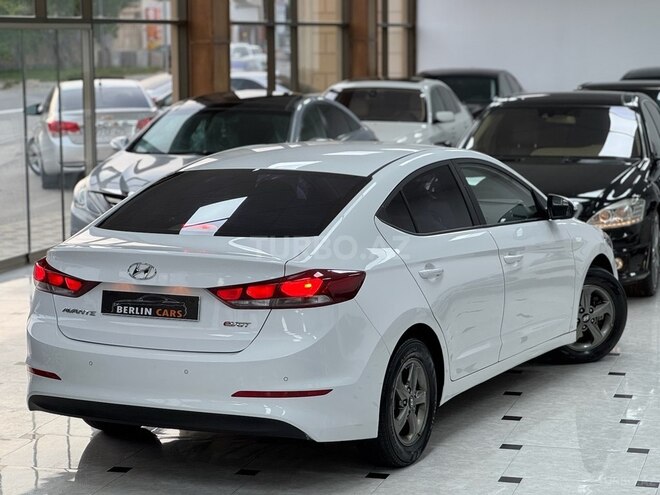 Hyundai Avante 2016, 194,000 km - 1.6 l - Bakı