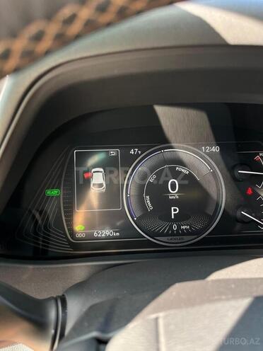 Lexus UX 250h 2021, 63,000 km - 2.0 l - Bakı