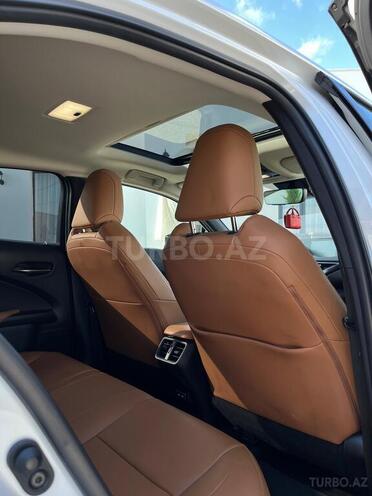Lexus UX 250h 2021, 63,000 km - 2.0 l - Bakı