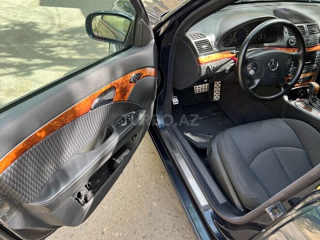 Mercedes E 220 d 2003, 379,000 km - 2.2 l - Ağcabədi
