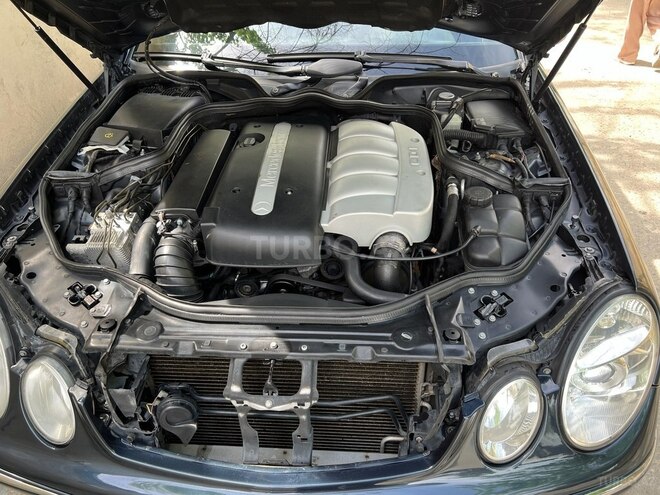 Mercedes E 220 d 2003, 379,000 km - 2.2 l - Ağcabədi
