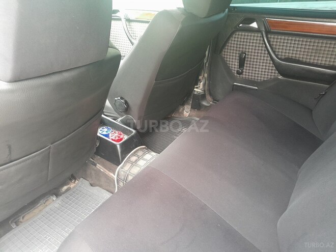 Mercedes E 220 1994, 308,000 km - 2.2 л - Bakı