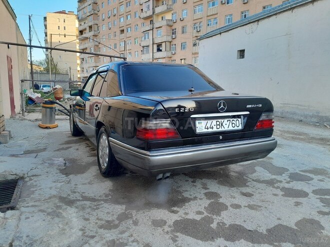 Mercedes E 220 1994, 308,000 km - 2.2 л - Bakı