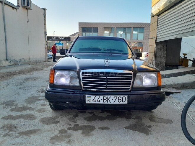 Mercedes E 220 1994, 308,000 km - 2.2 л - Bakı