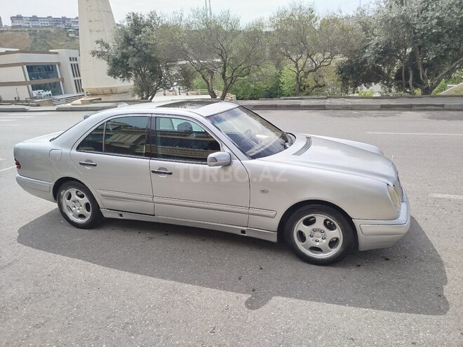 Mercedes E 240 1998, 350,000 km - 2.4 l - Bakı