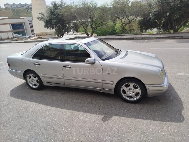 Mercedes E 240 1998, 350,000 km - 2.4 l - Bakı