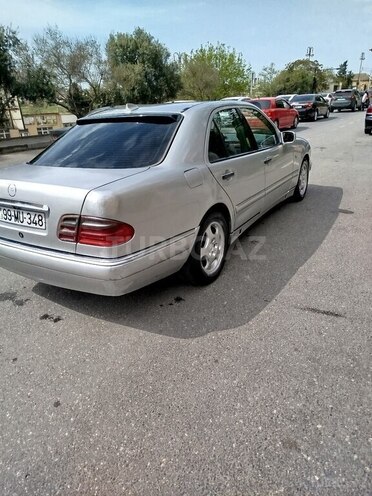 Mercedes E 240 1998, 350,000 km - 2.4 l - Bakı