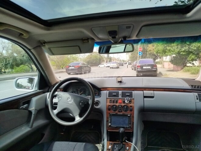 Mercedes E 240 1998, 350,000 km - 2.4 l - Bakı