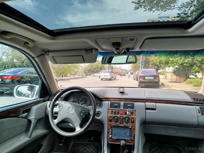 Mercedes E 240 1998, 350,000 km - 2.4 l - Bakı